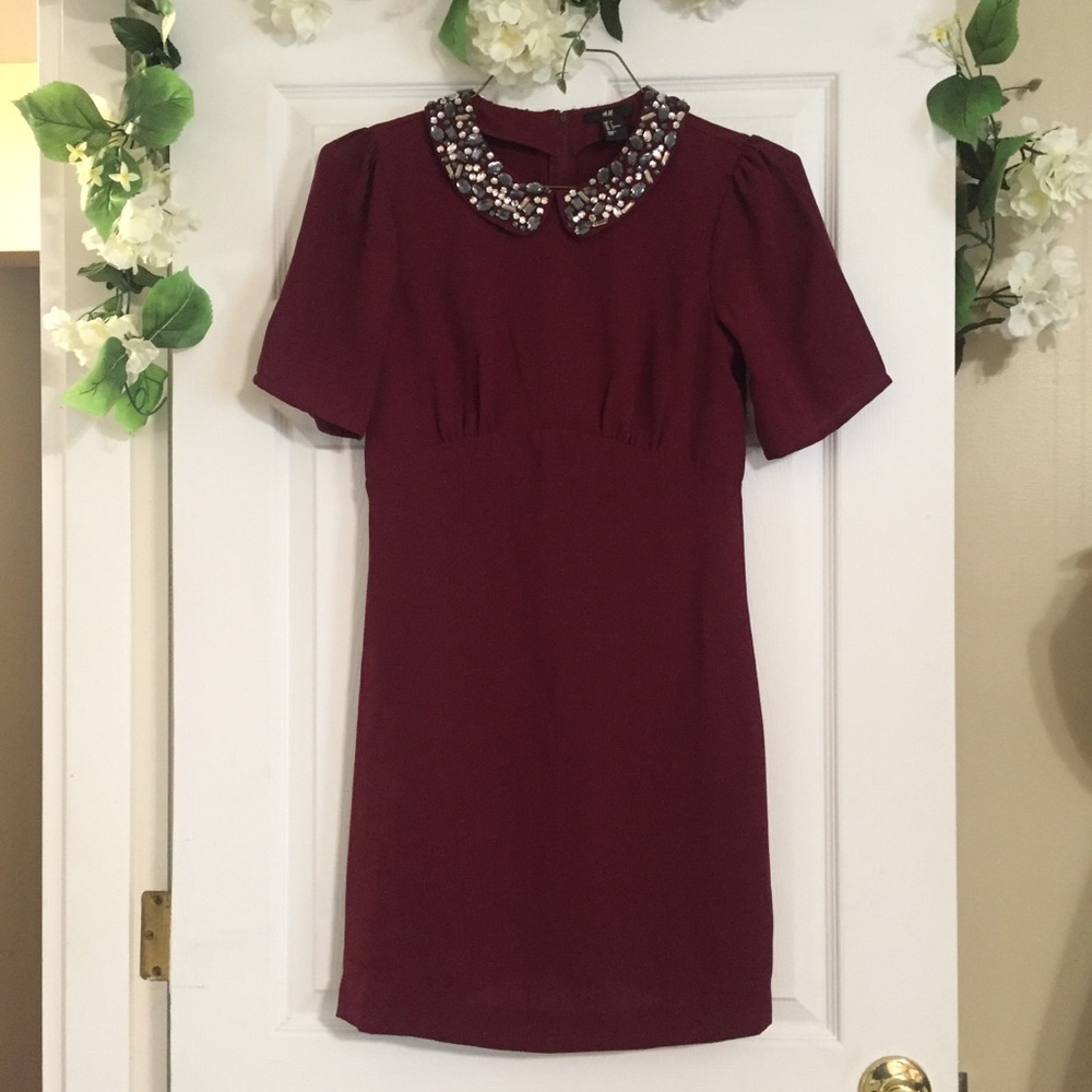 🎉Sale🎉 Maroon H&M Mini Dress w/ Beaded Collar